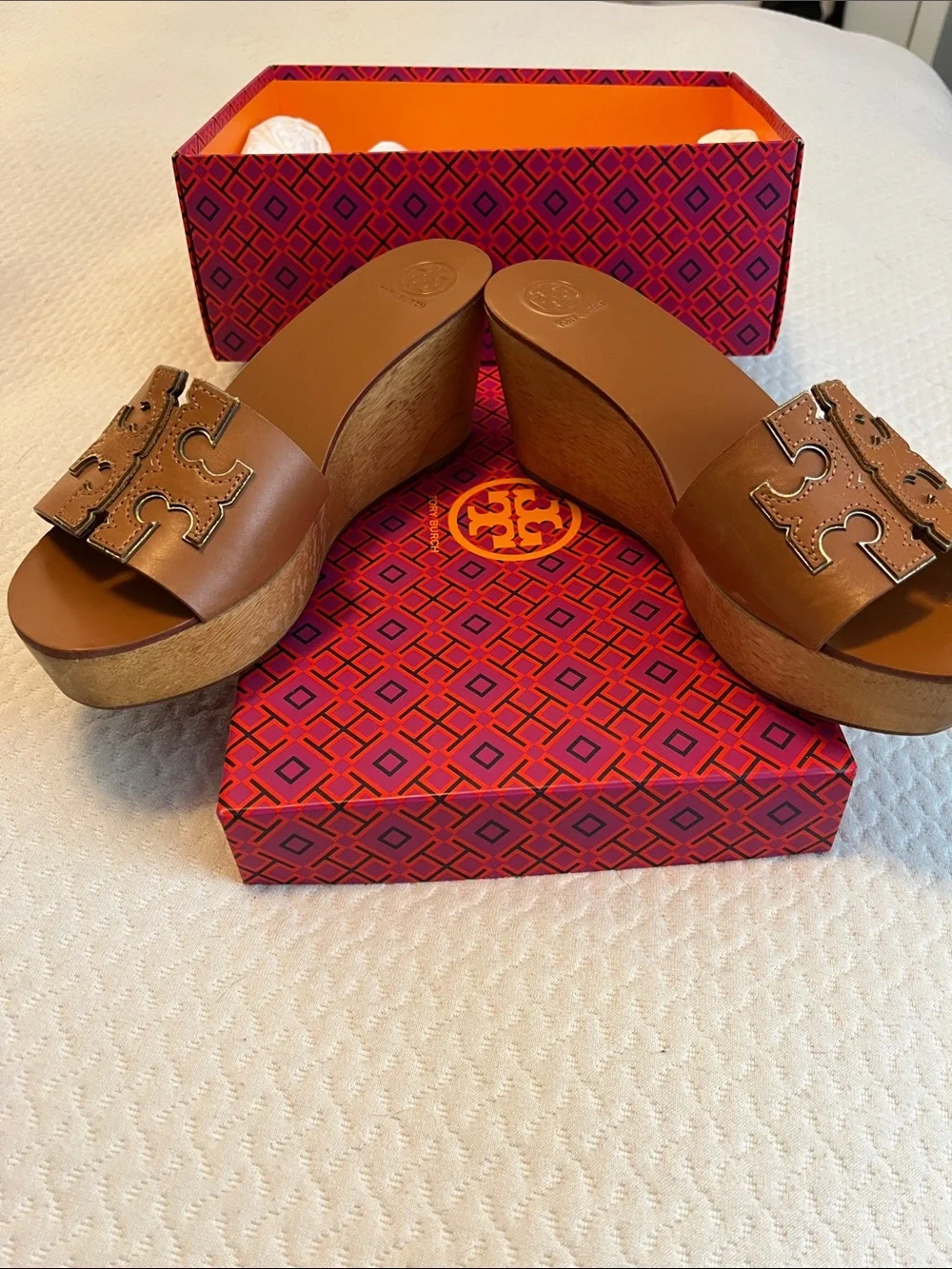 Tory Burch smooth tan
